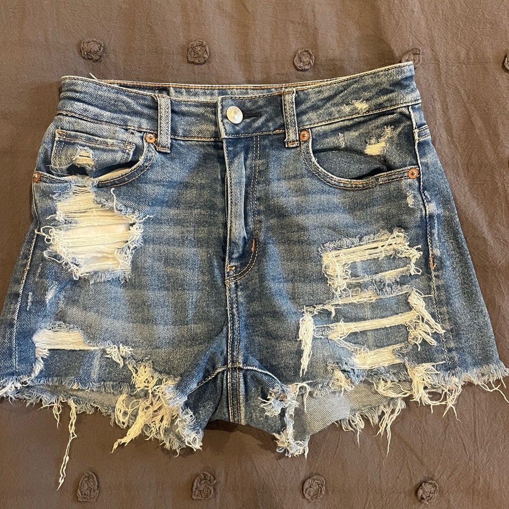 American Eagle High Rise Distressed Denim Shorts Size 2